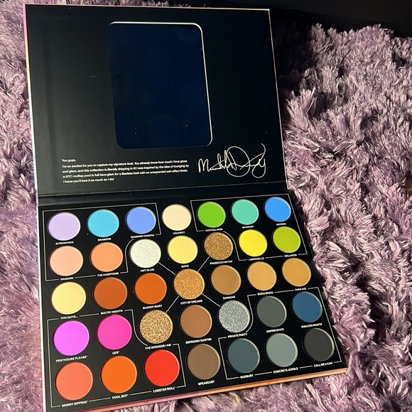 Meredith Duxbury Eyeshadow Palette - Picture 3 of 4